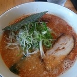 らーめん高橋屋 - とんこつ味噌ラーメン
            