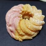 ミスタードーナツ - 料理写真:ストロベリーカスタードフレンチ