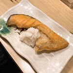すみれ - 鮭かま焼き650円