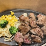 HERO'S ステーキハウス - 【参考】サイコロステーキ　これはお固め