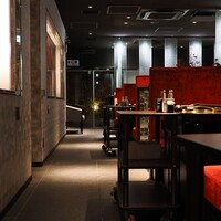 焼肉 徳川苑 - ラグジュアリーな空間で！照明バランス良好！