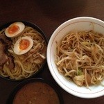 つけ麺 晴れる屋 -  野菜つけ麺　930円　麺は中盛り