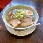 喜多方ラーメン とし食堂 - 料理写真:喜多方塩ラーメン
餃子3個セット1110円