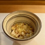 ひろ作 - 鯛の飯蒸しでーす。