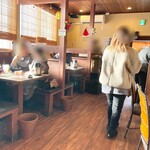 SAMA - 店内