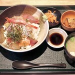 ふっさん家 - 料理写真:海鮮づけ丼定