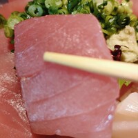 丸新 - キハダマグロ　WAKE UP