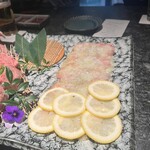 六本木 焼肉きらく - タンが隠れていました