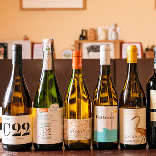 50種以上のイタリアンワイン◆クラフトビールやレモンサワーも