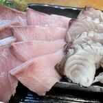 天然魚と七輪焼き 隠れ居酒屋 雑魚や - 