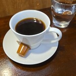 キッチン ブルー グローブ - ホットコーヒーのアップ