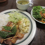 小さな街の食堂 cafe MISTY - 鶏肉とじゃがいものオイスターソース980円