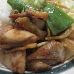 小さな街の食堂 cafe MISTY - 鶏肉、じゃがいも、ピーマン、たけのこ入り