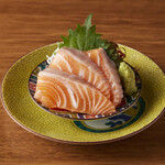 サーモン刺身