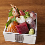 海女の玉手箱 オススメ魚貝刺し盛合せ 1人用