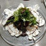 Nicolas Chevrollier - ニコラの森　フォアグラムースと砂肝コンフィ入りペリゴールサラダ