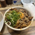 焼豚中華そば 啜る - 