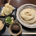二代目平成麺業 - 冷やしうどん天ぷらざるかやくご飯セット