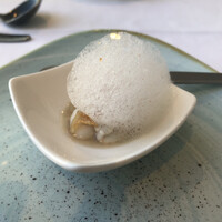 Teppanyaki×Wine あかくろ - 出汁の泡らしいです