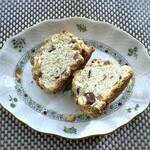 うーぱんベーカリー - ＊しっとりと言うよりサクサク食感。ナッツなどが入り食べ応えがあります。