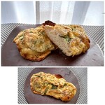 うーぱんベーカリー - ＊こちらも生地の食感がいいですね。レンコンのサクサク食感もよく美味しいパン。