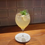 Hachihare - はちみつレモンハーブカクテル