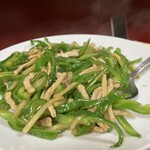 中国 東北飯店 - 青椒肉絲！　ピーマンがシャキッ！