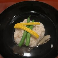 和料理 蓮花寺 さいとう - お出汁が上品。柚子の香りがふわっと広がってお団子も柔らかくて美味しい