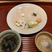 和料理 蓮花寺 さいとう - 塩で皮を食べて身はもみじおろしのポン酢うまいっ！