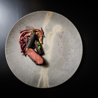 食材を敬い本来の味を追求する新しいイタリア料理