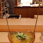 伯雲 - 青森の蝦夷鮑と秋田の三関せりのお鍋