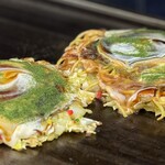 お好み焼き ふじや - ※ 他の方の   いと雅なエビ玉と豚モダン