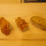 金城 - 右から四国産、平戸天草産、釧路バフン雲丹 