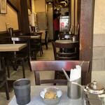 カリーライス専門店エチオピア - 2階客席