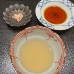神田錦町 鮨たか晴 - 温かい蜆のスープ
