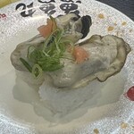 魚魚丸 瀬戸店 - 蒸し牡蠣にぎり