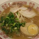 長沢ガーデン レストラン -  とんこつラーメン[\500]
