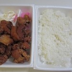 Keitarounooogonkaraage - 黄金唐揚げ弁当６個入り４５０円です。
                      