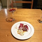 ドンブラボー - 牛レバー
      （サカエヤさんのレバーのコンフィ、焦がしバター生クリームのソース、トレヴィス、バルサミコ酢）