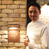 アカ - 東シェフ