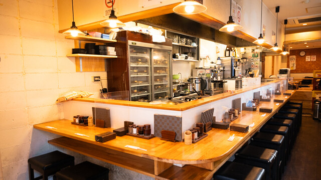 座席 : 博多やきとり かわ庵 元町北店 （はかたやきとり かわあん