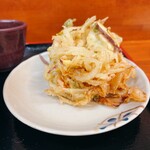 麺処 綿谷 高松店 - 野菜かき揚げです。（2024.11 byジプシーくん）