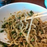 ラーメン２１番 -  平打ち縮れ太麺