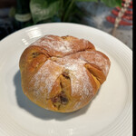 ベッカライ0044 - シナモンレーズンかぼちゃパン（小）　byまみこまみこ