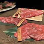 輪屋 - 銘柄和牛盛り。