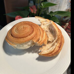 ベッカライ0044 - しっとり柔らかくて優しいのに『しっかりメイプル』　こんなにメイプルの風味がこの柔らかさに練り込まれてるのも珍しく感じました　byまみこまみこ