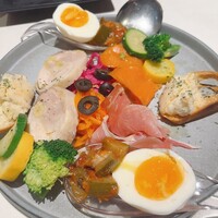 24/7 restaurant - 