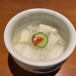 銀座 王十里 - 水キムチ