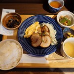 江戸堀 焼豚食堂 - ちゃーしゅー定食1,100円。