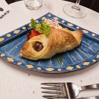 名古屋コーチン・旬菜 一鳳 金山本店 - パイ包み